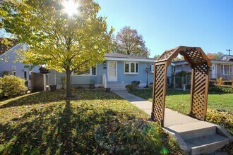 Building Photo - 4239 W 125th St