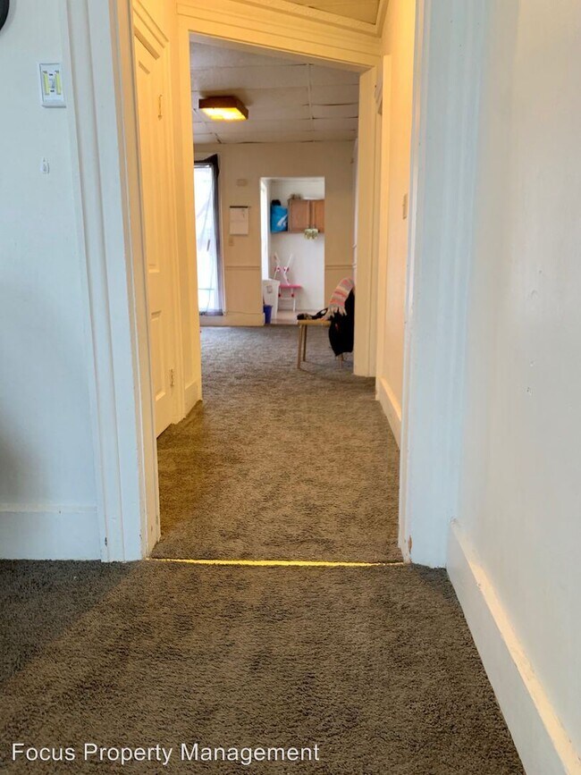 Foto del edificio - 29 S Military Rd