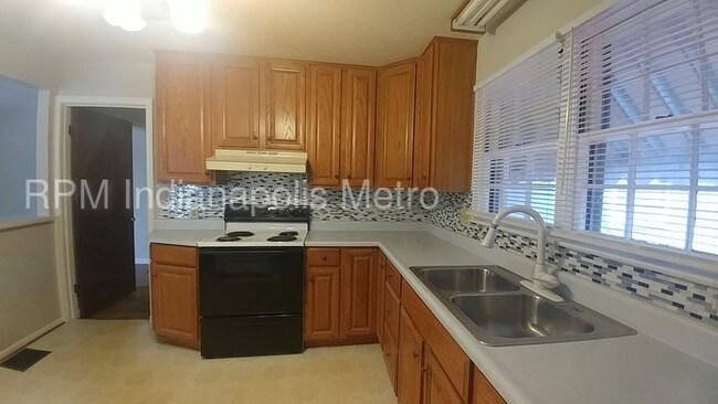 Foto del edificio - 1919 N Emerson Ave