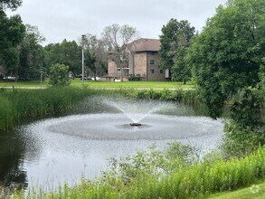 Building Photo - 10521 Cedar Lk Rd S