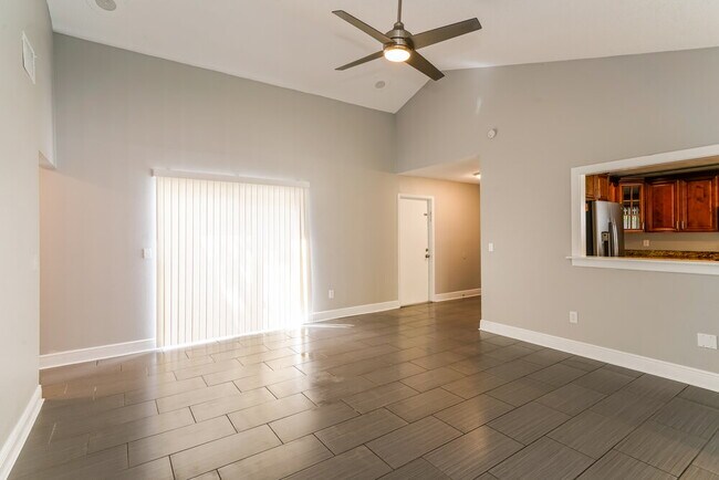 Foto del edificio - 11841 Hickorynut Dr