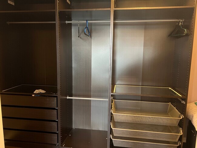 Walkin Closet - 1201 Summit Ave