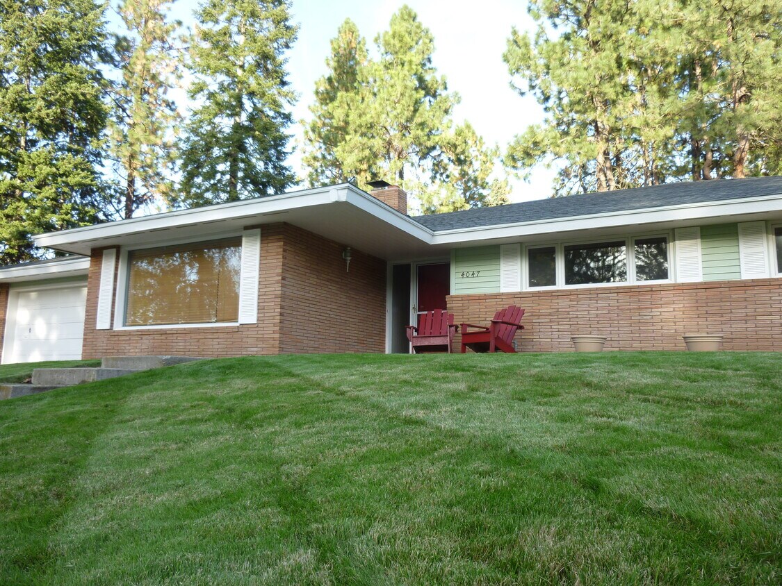 Primary Photo - 4047 S Madelia St