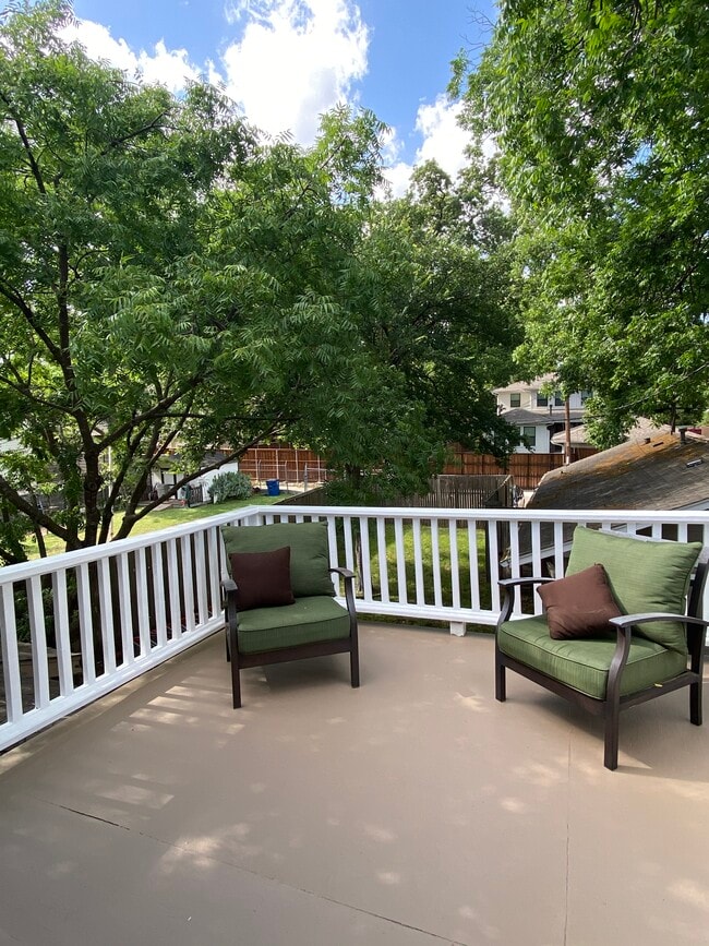 Balcony - 5519 Miller Ave