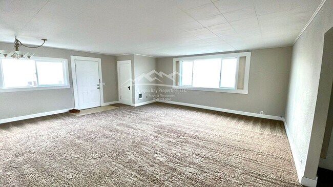 Foto del edificio - N. Dean St Apts.