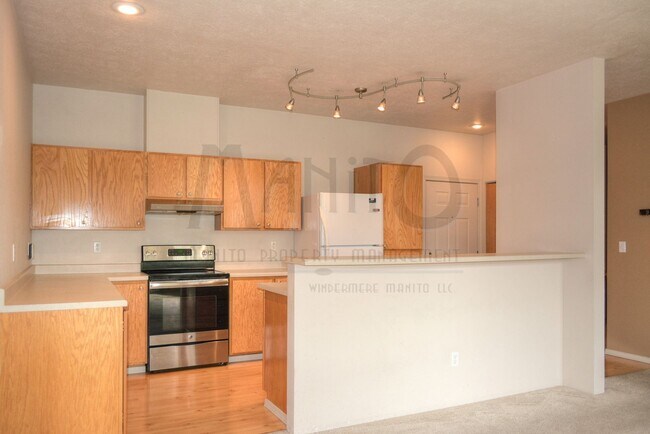 Building Photo - Peaceful Liberty Lake Condo