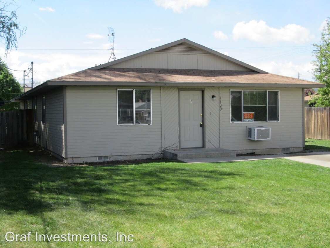 Primary Photo - 1109 W Pierce St
