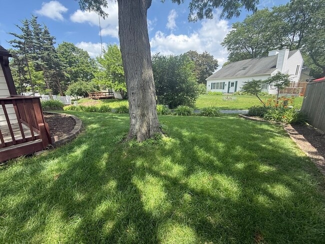 Building Photo - 2851 Garden Dr