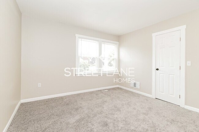 Foto del edificio - Charming 4 bedroom home in Columbus!