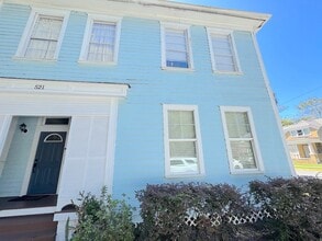 Building Photo - 521 W 37th St