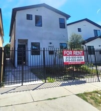 Building Photo - 10422 1/2-10422 1/2 Graham Ave