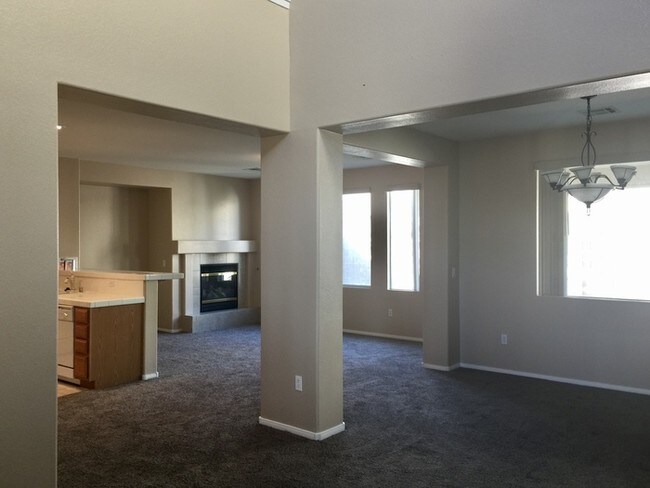 Building Photo - 7463 S Pioneer Way
