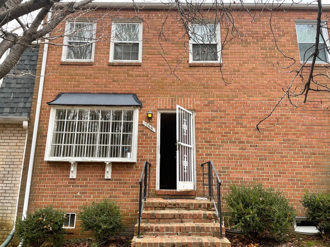 Primary Photo - 164 Old Enterprise Rd