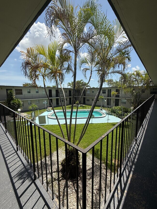 Foto del edificio - 3901 SW 112th Ave