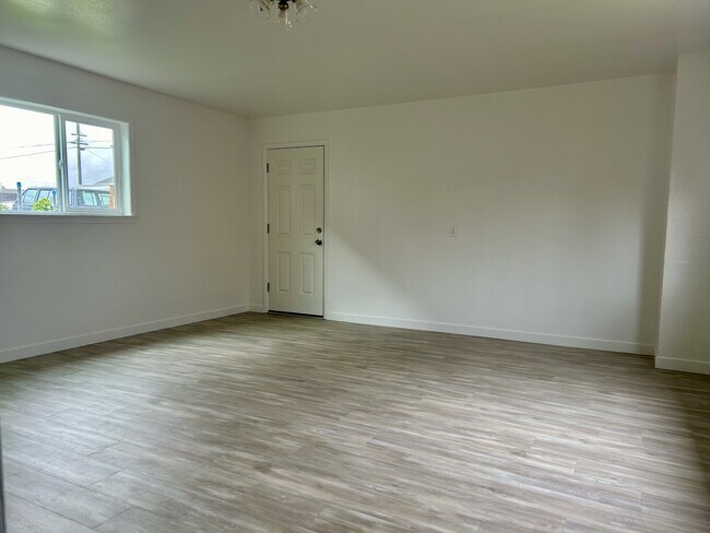 Foto del edificio - 1020 W Heron St