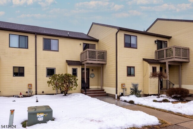 Foto del edificio - 7 Lake Ct