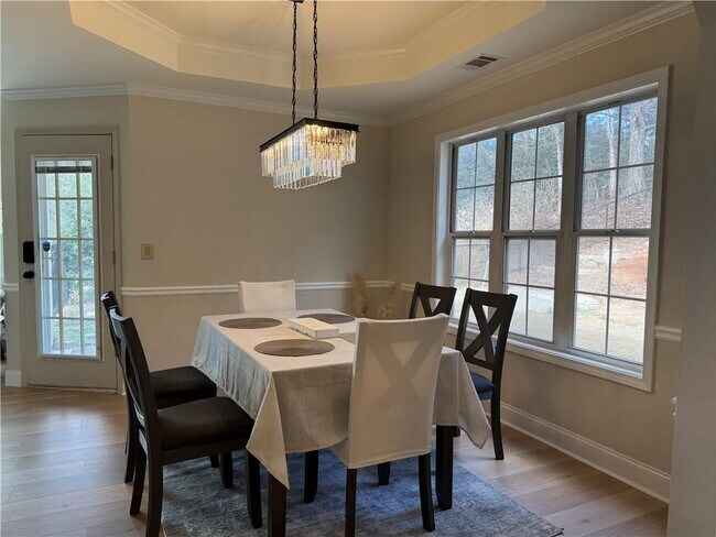 Building Photo - 790 Hiram Davis Rd