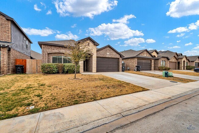 Foto del edificio - 7041 XIT Ranch Rd