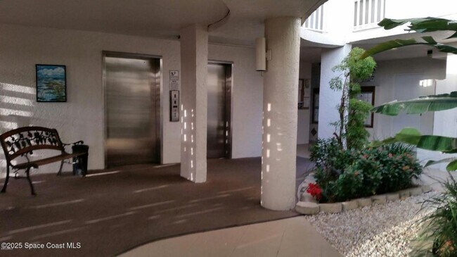 Foto del edificio - 2225 N Hwy A1A