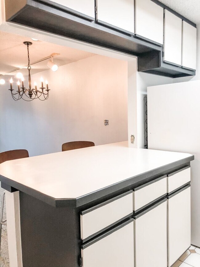 Foto del edificio - 3250 O'Neal Cir