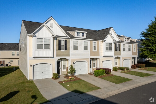 Building Photo - Calloway Glen