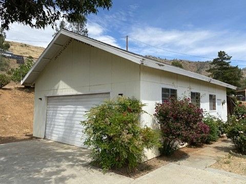Building Photo - 523 Piute St