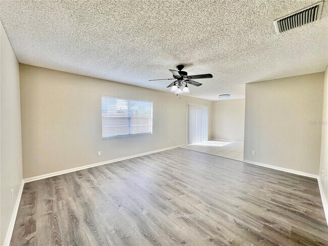 Foto del edificio - 326 Laxton Ln