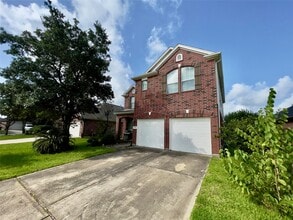 Building Photo - 3514 Leaf Vines Dr