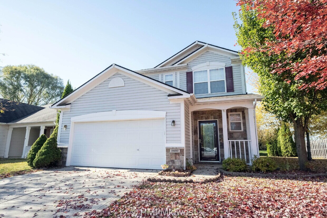 Foto principal - "Charming 3-Bedroom Retreat with 2.5 Baths...