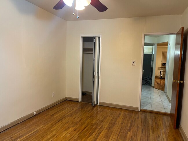 Foto del edificio - 978 E 89th St