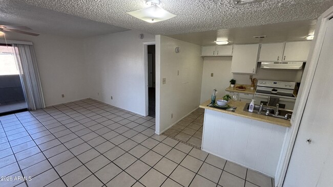 Building Photo - 1730 W Emelita Ave