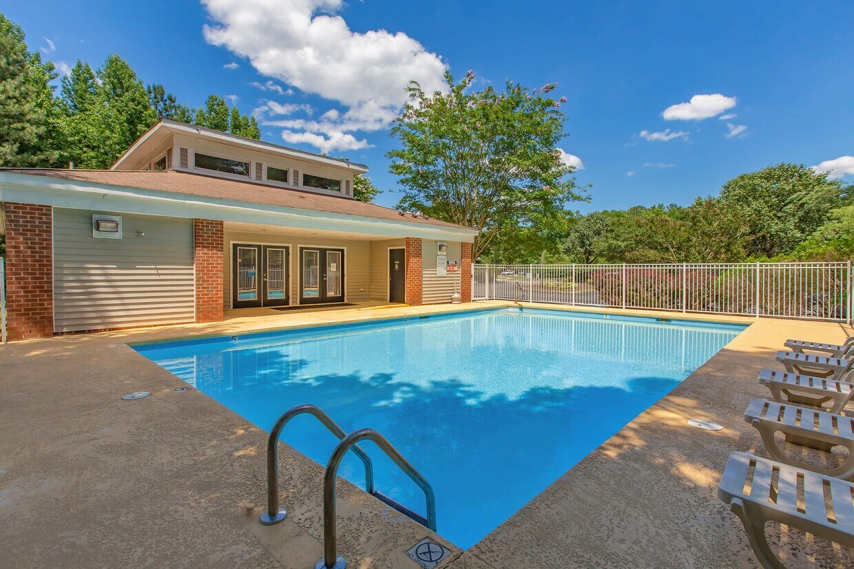 Pinetree Apartments Petersburg Va Apartments Com