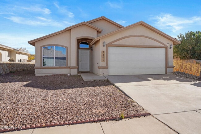 Building Photo - 3206 Olive Point Pl