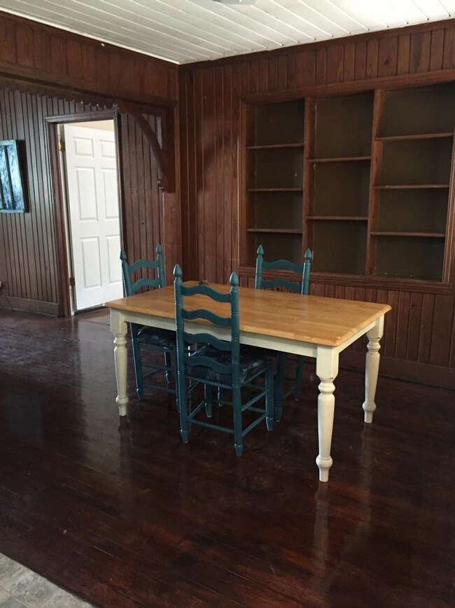 Foto del edificio - 819 E Lee St