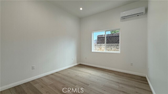 Foto del edificio - 656 E I St