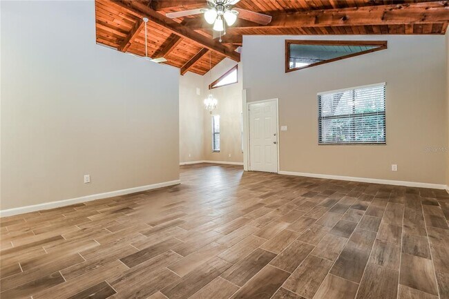 Foto del edificio - 2760 Hillsdale Ave