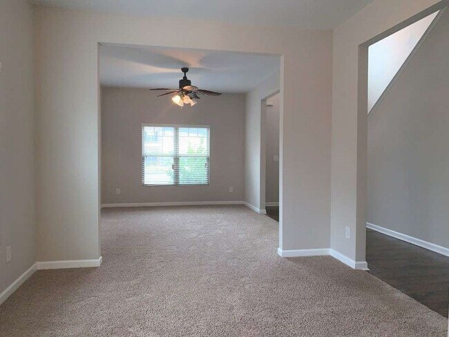 Building Photo - 5979 Rex Ridge Ct