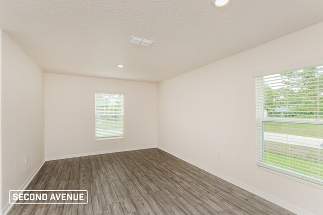 Building Photo - 1460 DE Groodt Rd SW