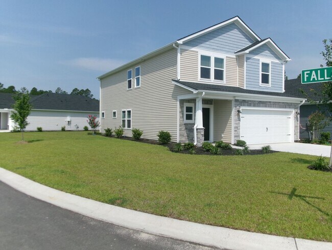 Foto del edificio - New Construction corner lot 5 bedroom home...