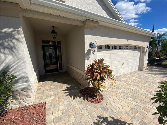 Building Photo - 627 Quinby Way