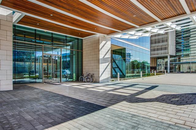 Foto del edificio - 7901 Windrose Ave.