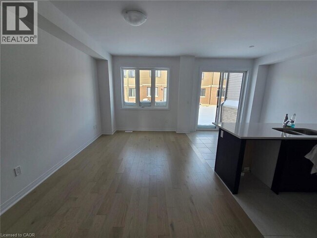 Photo du bâtiment - 99 Manuel St