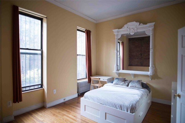 Building Photo - 74 W 131st St