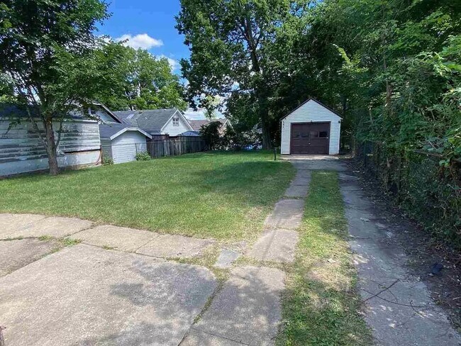 Foto del edificio - 4 bedroom home in Rockford