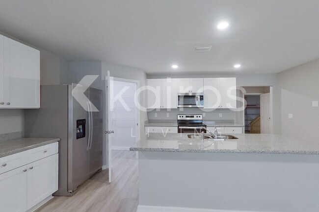 Building Photo - 4804 Malay Cir