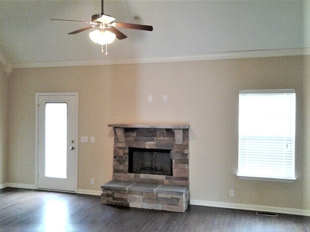 Building Photo - 2622 Anthem Way