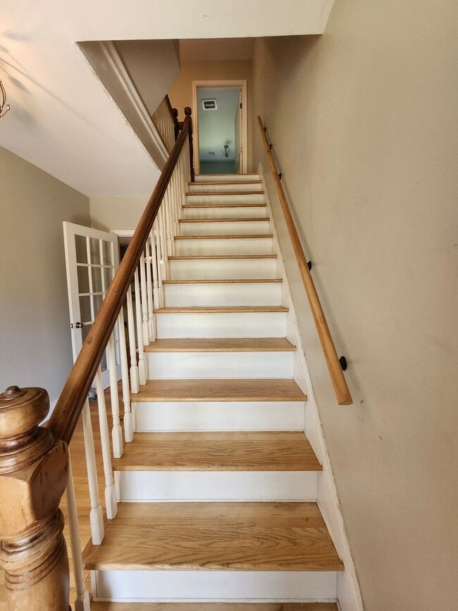 Building Photo - Oversized 3-Bedroom Duplex for Rent – $3,000/Month