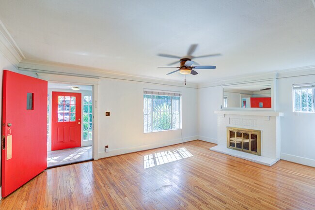 Foto del edificio - 835 N Ogden Dr