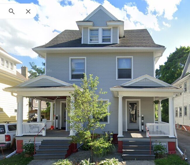 Building Photo - 27 Harper St