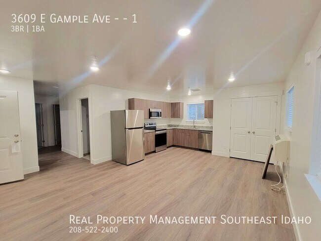 Foto del edificio - 3609 E Gample Ave